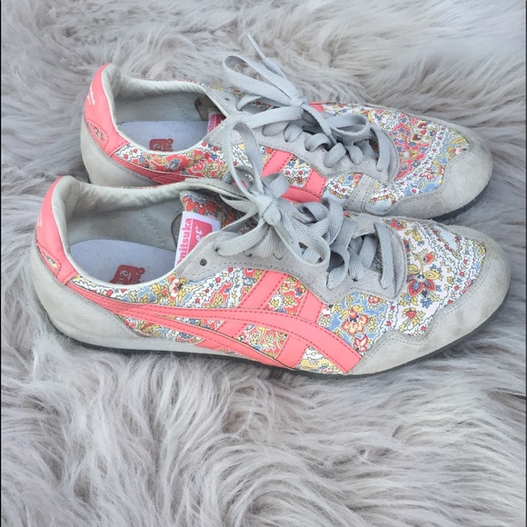 asics with flowers